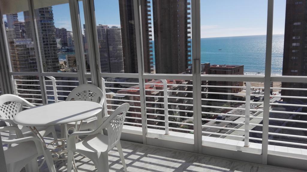 Apartamentos Los Caballos Benidorm Extérieur photo