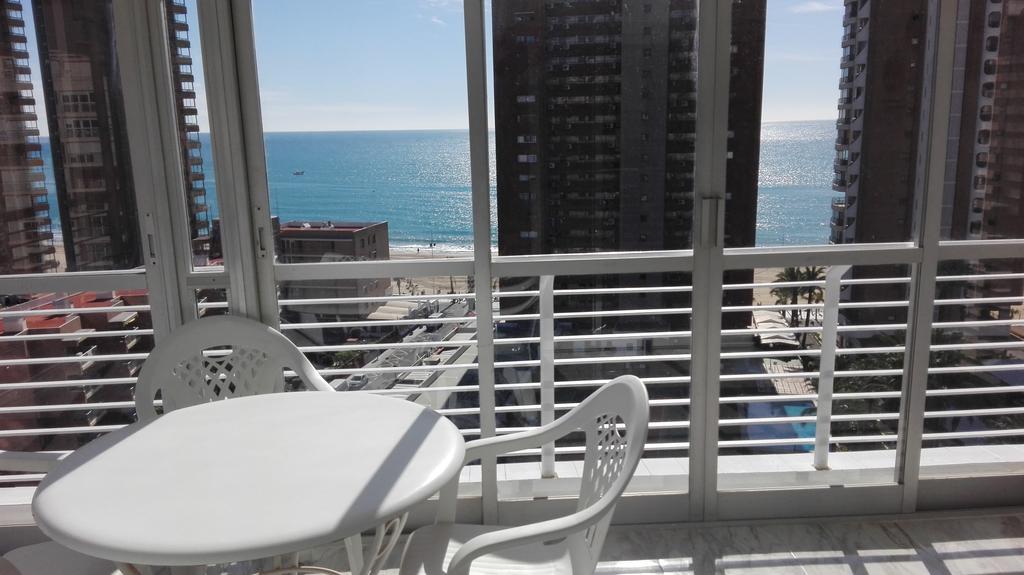 Apartamentos Los Caballos Benidorm Extérieur photo