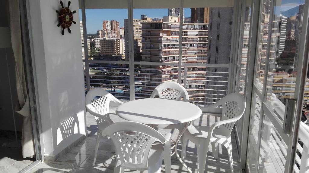 Apartamentos Los Caballos Benidorm Extérieur photo